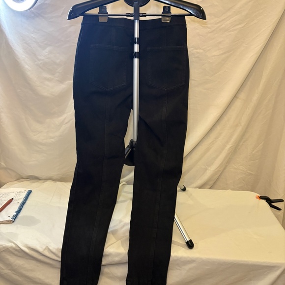 Isaac Mizrahi Live! Pull On Legging/Jeans with Pockets Black Size 6 RN81893 - Picture 2 of 10